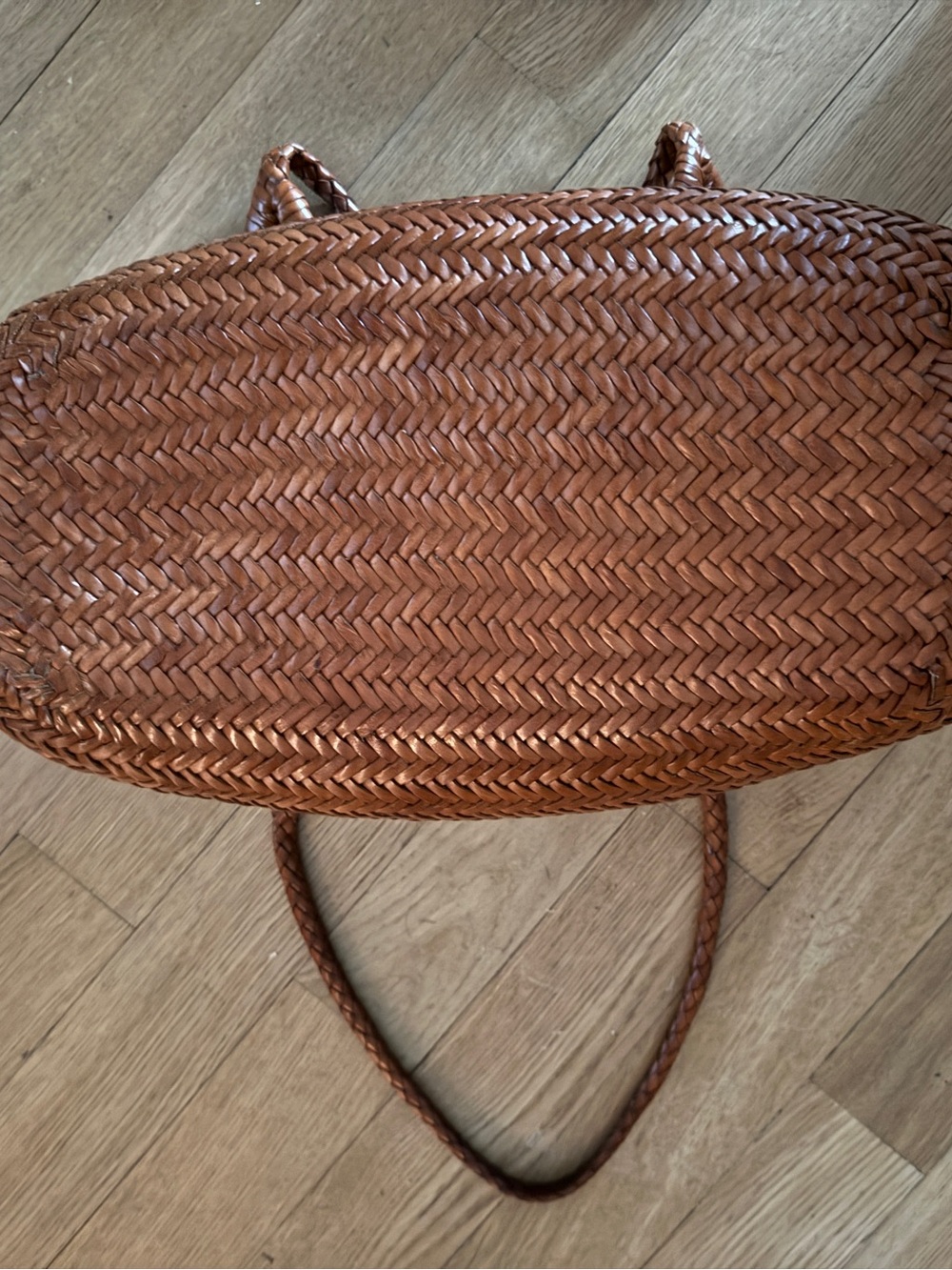 Dragon Diffusion Inspired Woven Tote Bag in Cognac - Picture 3 of 3